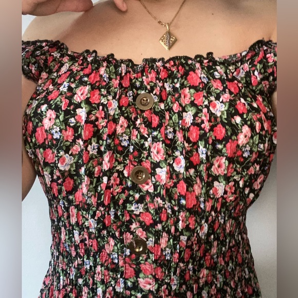 Flower dress from Italy - Picture 1 of 3